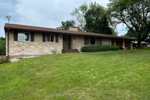 313 W Elizabeth St, Tomah, WI 54660 - Photo 1