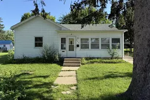 122 E Dodge St, Ridgeville, WI 53533 - Photo 1