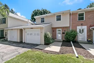 22 Whitcomb Cir, Madison, WI 53711 - Photo 1