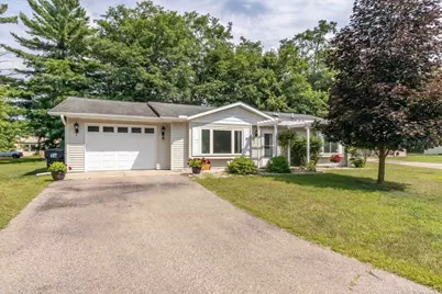 402 B Quincy Street, Friendship, WI 53934 - Photo 1