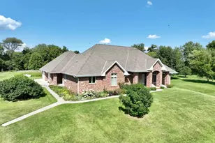 5522 N County Rd F, Janesville, WI 53545 - Photo 1