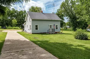 1240 Bittel St, Beloit, WI 53511 - Photo 1