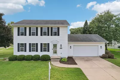 300 W Verleen Avenue, Waunakee, WI 53597 - Photo 1