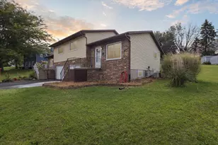 206 27th St, Monroe, WI 53566 - Photo 1