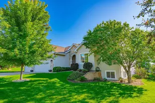 167 N Heatherstone Dr, Sun Prairie, WI 53590 - Photo 1