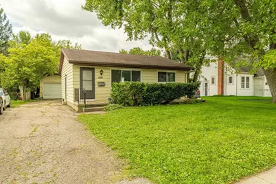 439 Windsor Street, Sun Prairie, WI 53590 - Photo 1