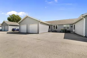 683 Beechwood Ct, Ripon, WI 54971 - Photo 1