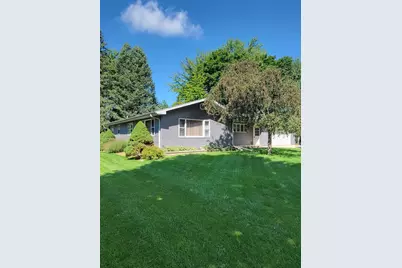 418 Highland Park Avenue, Clinton, WI 53525 - Photo 1