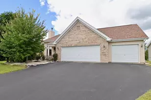 3517 Eagles Ridge Dr, Beloit, WI 53511 - Photo 1