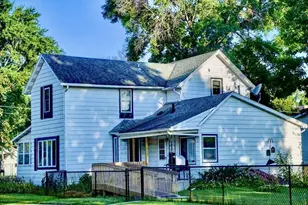 306 N Franklin St, Poynette, WI 53955 - Photo 1