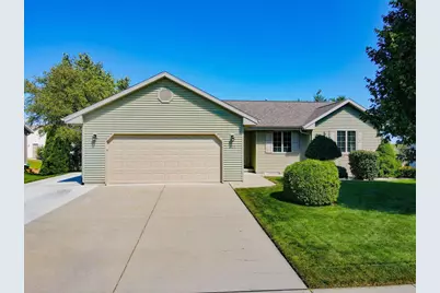 205 Wollet Drive, Fort Atkinson, WI 53538 - Photo 1