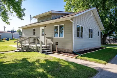 108 Hanover Street, Mauston, WI 53948 - Photo 1