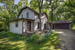 2879 S Riverside Dr, Beloit, WI 53511 - Photo 1