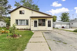 421 N Main St, Fall River, WI 53932 - Photo 1