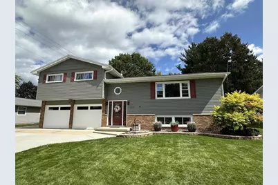 25 Campus Lane, Janesville, WI 53545 - Photo 1