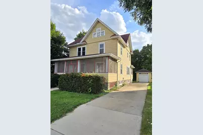 425 W James Street, Columbus, WI 53925 - Photo 1