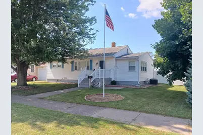 715 N Michigan Street, Prairie Du Chien, WI 53821 - Photo 1