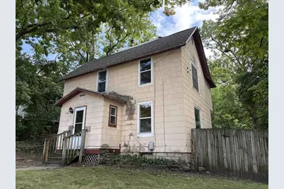 1040 Carrington Street, Janesville, WI 53545 - Photo 1