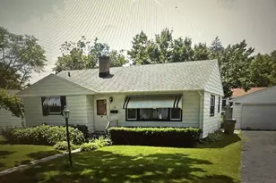 58 Cumberland Ln, Madison, WI 53714 - Photo 1