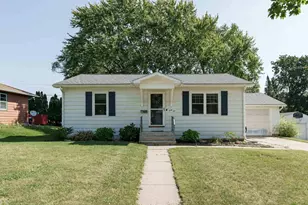 42 Wilson Ave, Fort Atkinson, WI 53548 - Photo 1