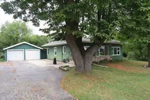 10537 N Newville Rd, Edgerton, WI 53534 - Photo 1