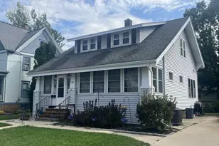 709 S 10th St, Watertown, WI 53094 - Photo 1