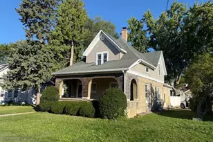 210 W Sherman Ave, Fort Atkinson, WI 53538 - Photo 1