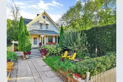 903 E Johnson Street, Madison, WI 53703 - Photo 1