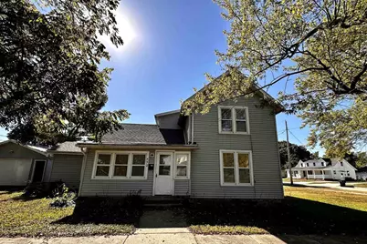 452 Blaine Avenue, Janesville, WI 53545 - Photo 1