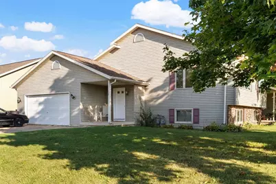 507-707 Bayfield Drive, Jefferson, WI 53549 - Photo 1