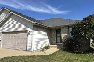 2710 N Wright Rd, Janesville, WI 53546 - Photo 1