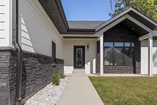 383 Oakbrook Dr, Lake Delton, WI 53965 - Photo 1