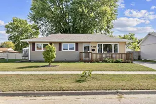 2219 Pioneer Rd, Janesville, WI 53546 - Photo 1