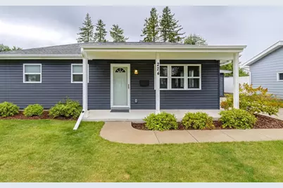 224 Hiawatha Street, Portage, WI 53901 - Photo 1