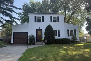 716 Lake St, Tomah, WI 54660 - Photo 1