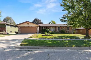 1414 Camelot Dr, Janesville, WI 53548 - Photo 1