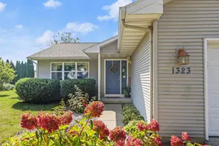 1323 Prairie Rose Dr, Sun Prairie, WI 53590 - Photo 1