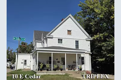 10 E Cedar Street, Platteville,  53818 - Photo 1