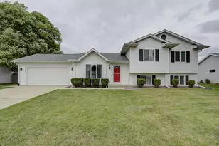 2829 Spaulding Ave, Janesville, WI 53546 - Photo 1