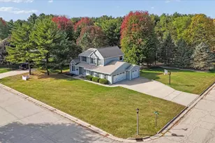 3457 Hemmingway Dr, Janesville, WI 53545 - Photo 1