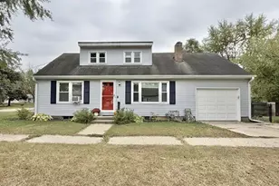 604 Ridgeland Ave, Beloit, WI 53511 - Photo 1