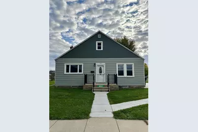 715 Columbia Street, Horicon, WI 53032 - Photo 1