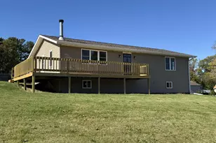 702 S Willard Ave, Janesville, WI 53548 - Photo 1