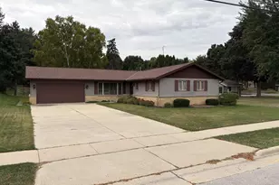 316 Woodland Beach Rd, Lake Mills, WI 53551 - Photo 1