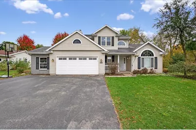 425 Sunnyview Lane, Marshall, WI 53559 - Photo 1