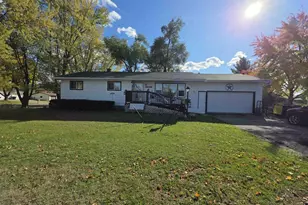 1001 Elm St, Mauston, WI 53948 - Photo 1