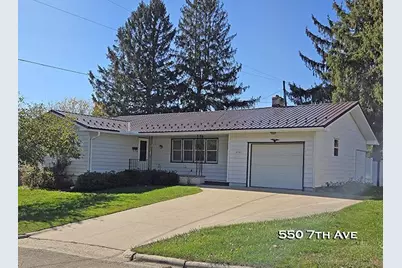 550 7th Avenue, Platteville,  53818 - Photo 1