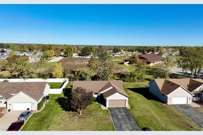 638 W Burbank Avenue, Janesville, WI 53546 - Photo 1