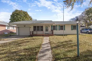 1406 MacArthur Dr, Janesville, WI 53548 - Photo 1