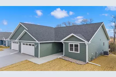 702 Roosevelt Street, Baraboo, WI 53913 - Photo 1